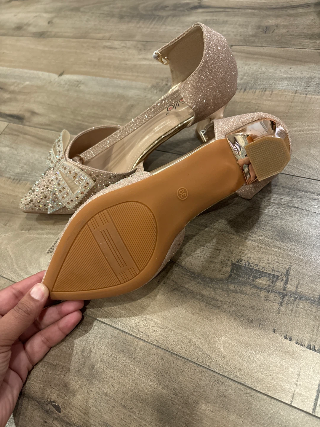 Sparkly Rose Gold Bow Heels - photo 3