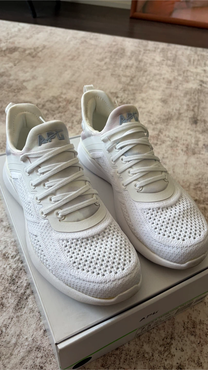APL TechLoom Tracer Sneakers – Women’s 7.5