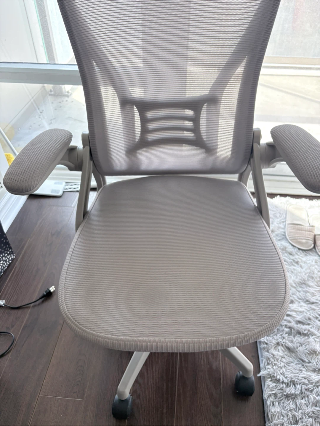 Grey Mesh Office Chair with Adjustable Height - photo 2