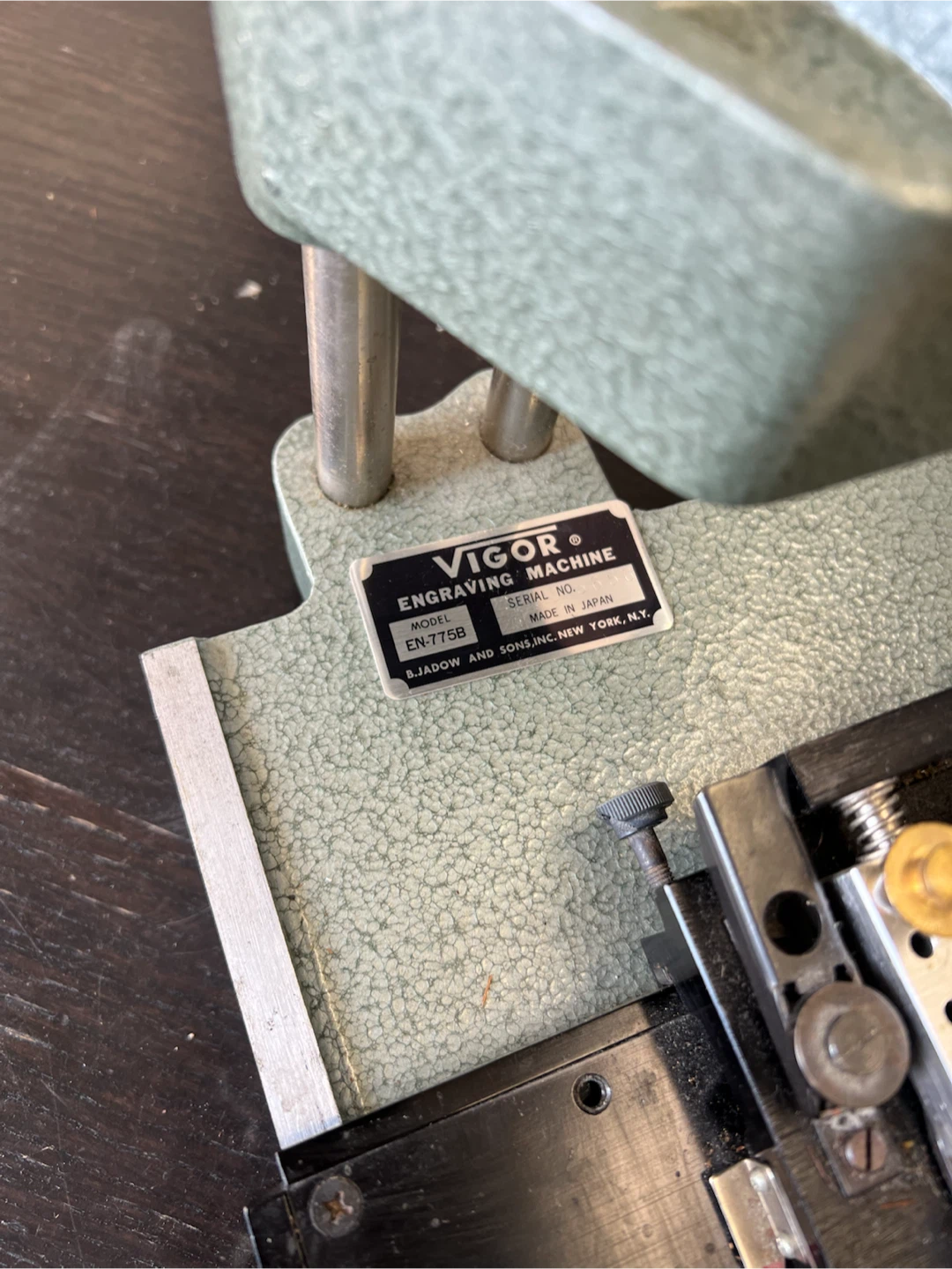 Vigor EN-775B Engraving Machine (with templates) - photo 5