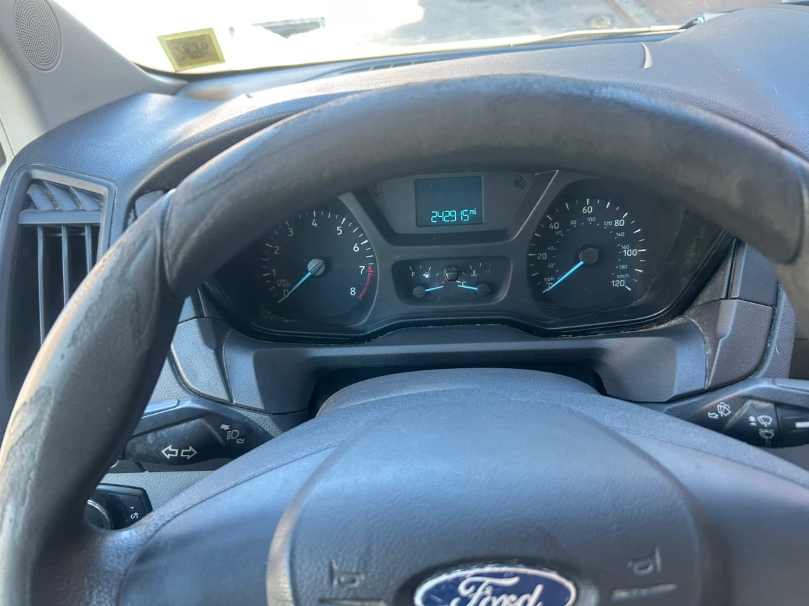 Ford Transit Van - photo 4