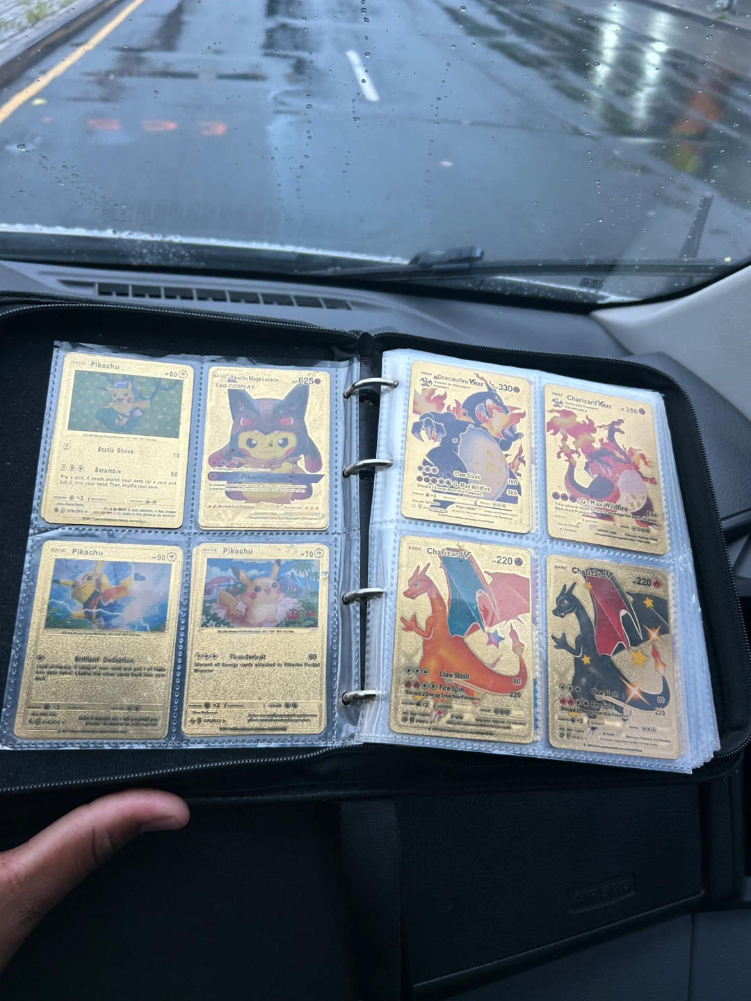 Pokemon Gold Cards Binder - photo 2