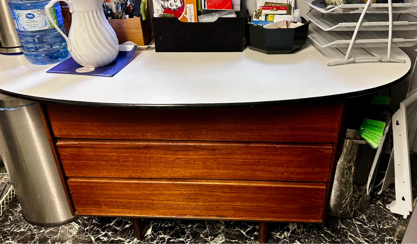 MCM Vintage Teak Dresser with 3 Drawers 🍁 - photo 5
