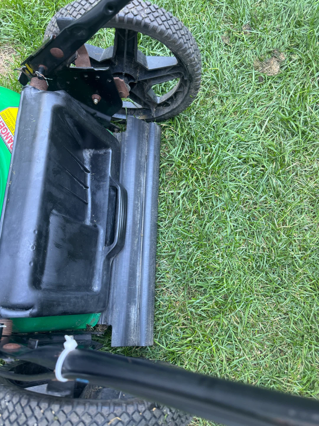Weed Eater 550e Gas Lawn Mower - photo 5