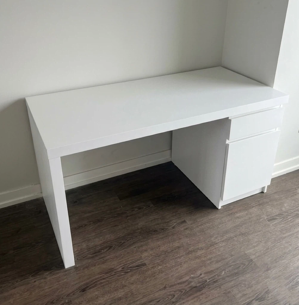 Like 🆕- IKEA MALM Desk - Black - 140x65 cm
