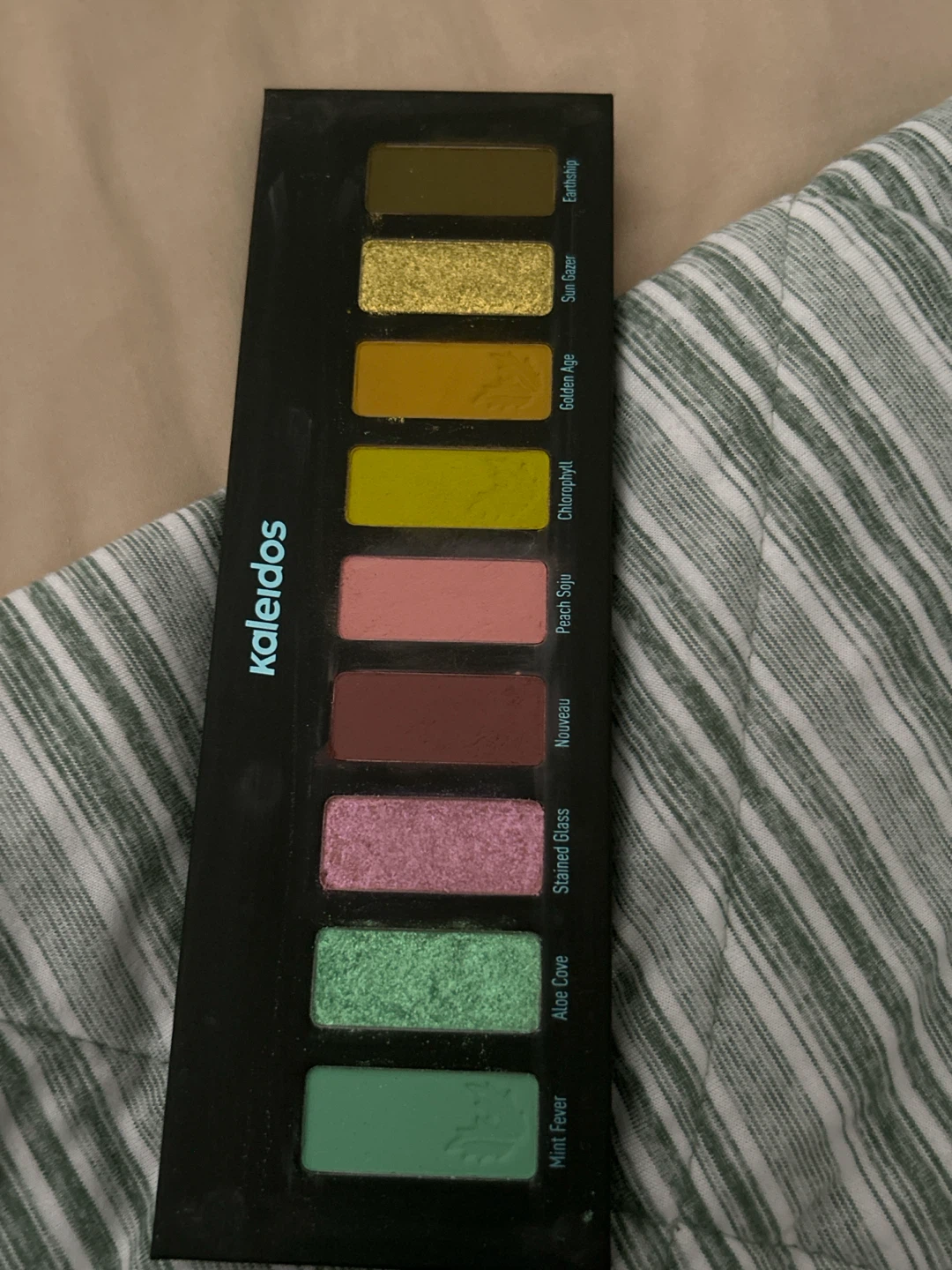 Kaleidos Flower Punk Eyeshadow Palette - photo 4