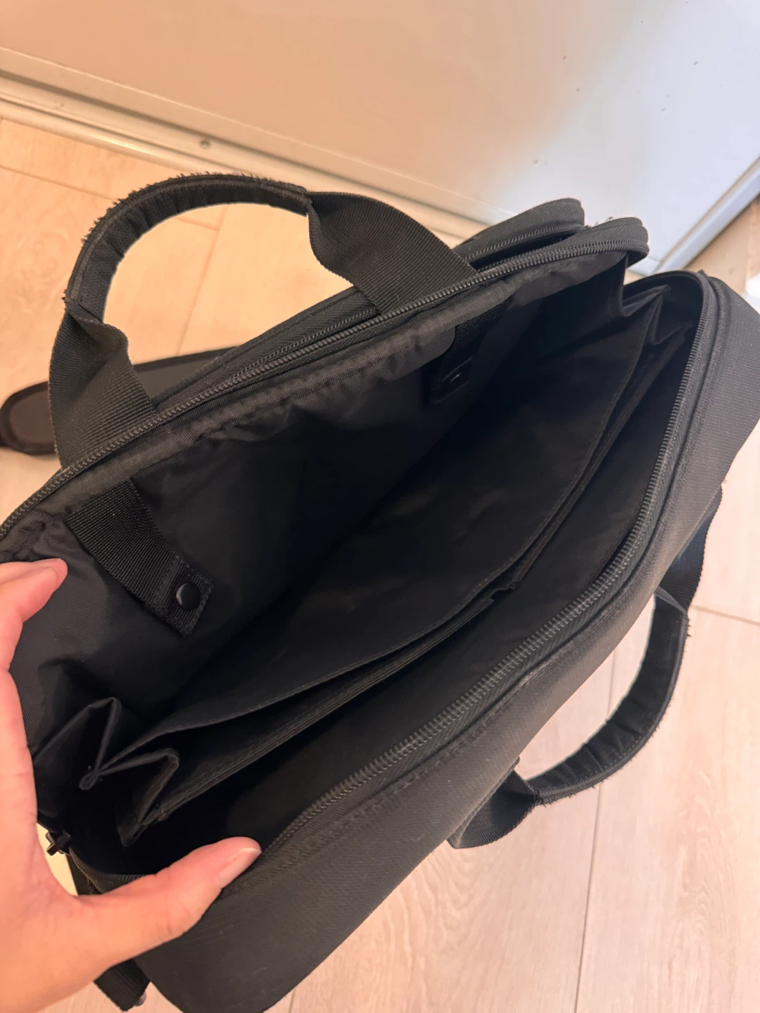 Hedgren Black Laptop Bag - photo 3