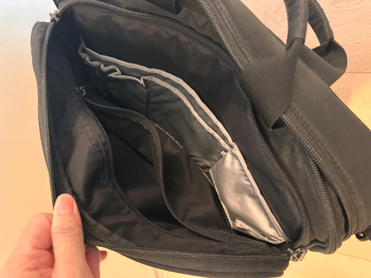 Hedgren Black Laptop Bag - photo 4