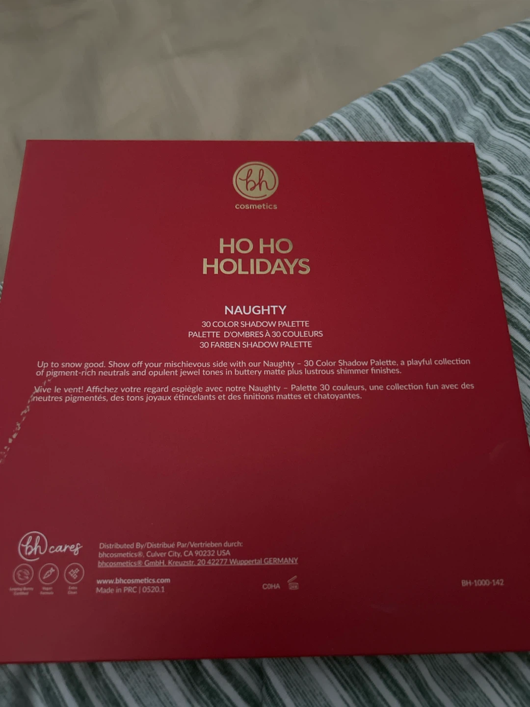 BH Cosmetics Ho Ho Holidays Naughty 30 Color Shadow Palette - photo 3