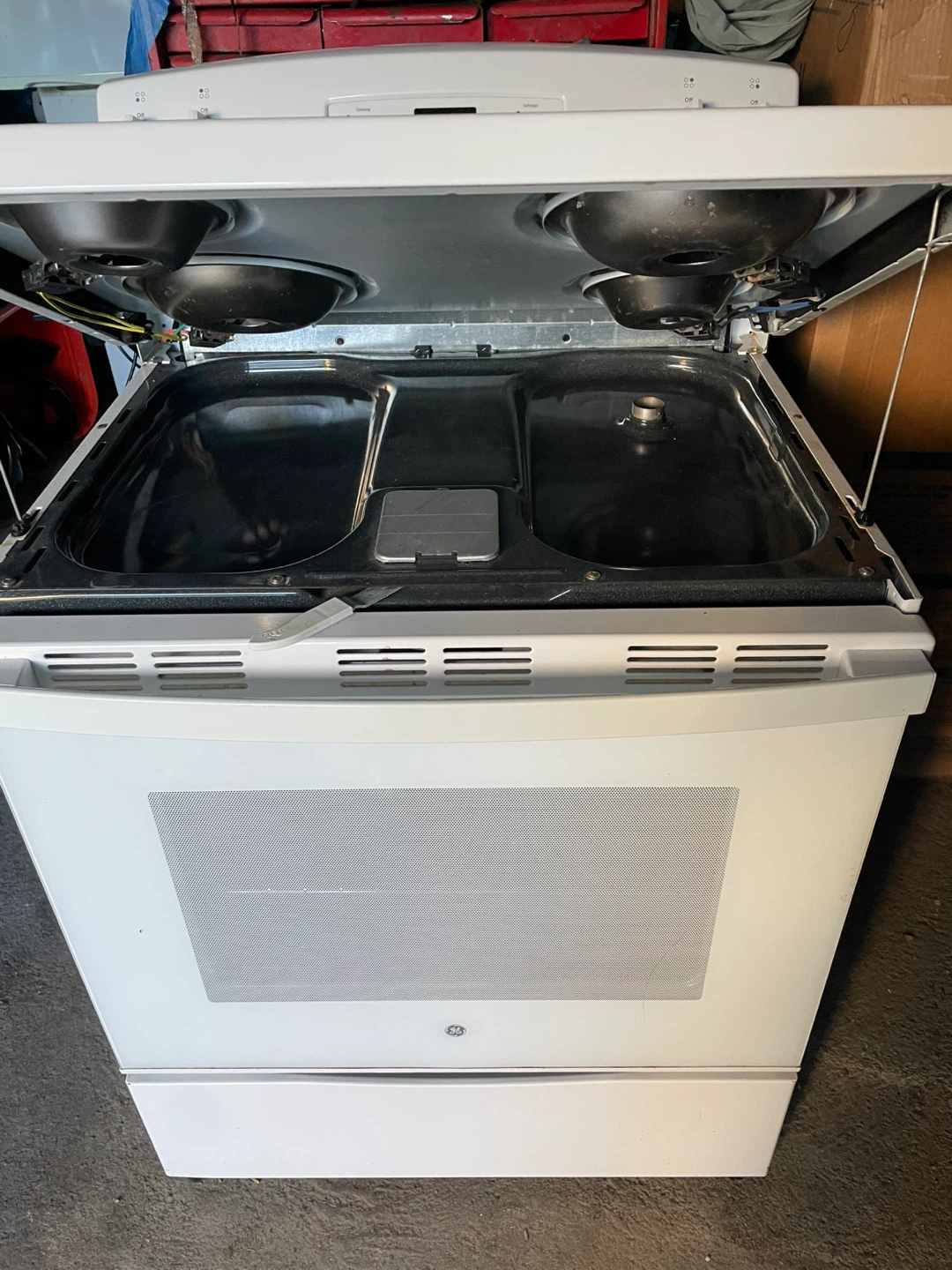 GE Electric Range - photo 4