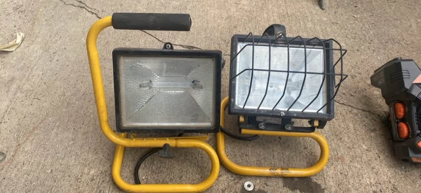 Portable Halogen Work Lights (2 Pack)