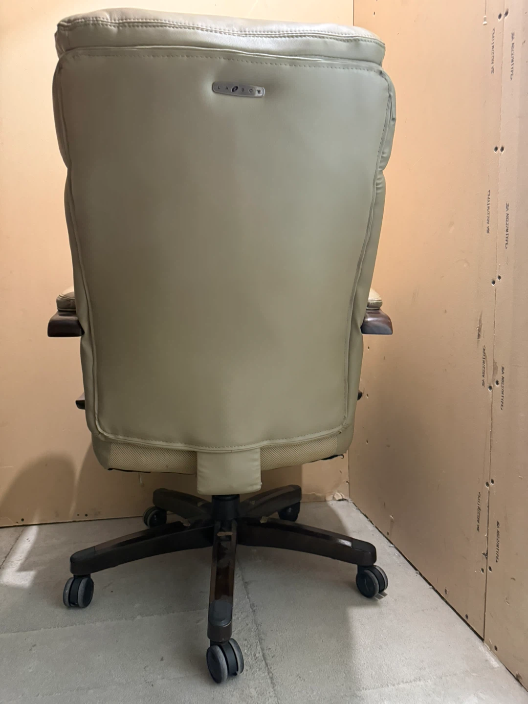 La-Z-Boy Executive Office Chair - Tan Leather - photo 2