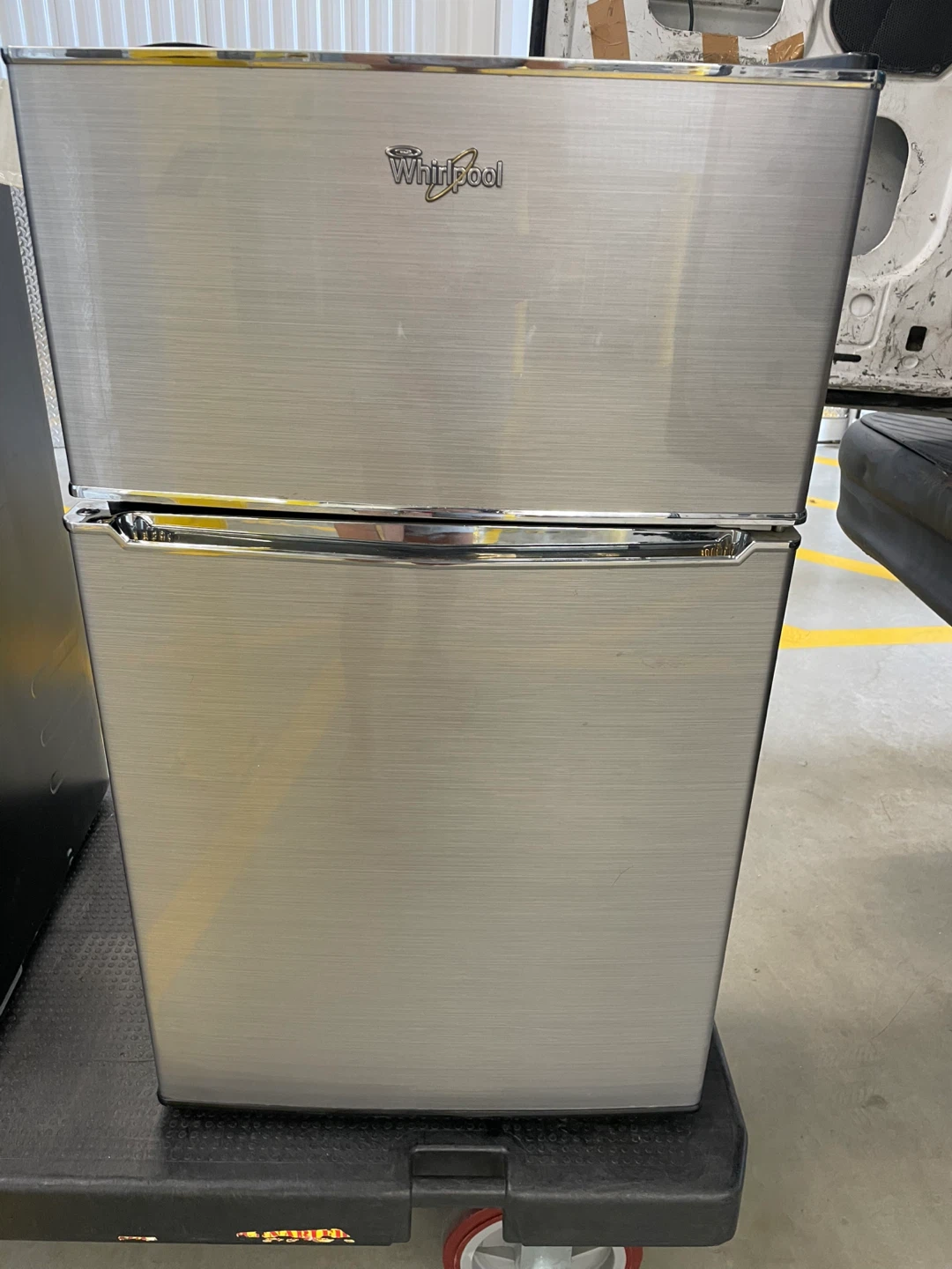 Whirlpool Compact Refrigerator dorm size 33inch high