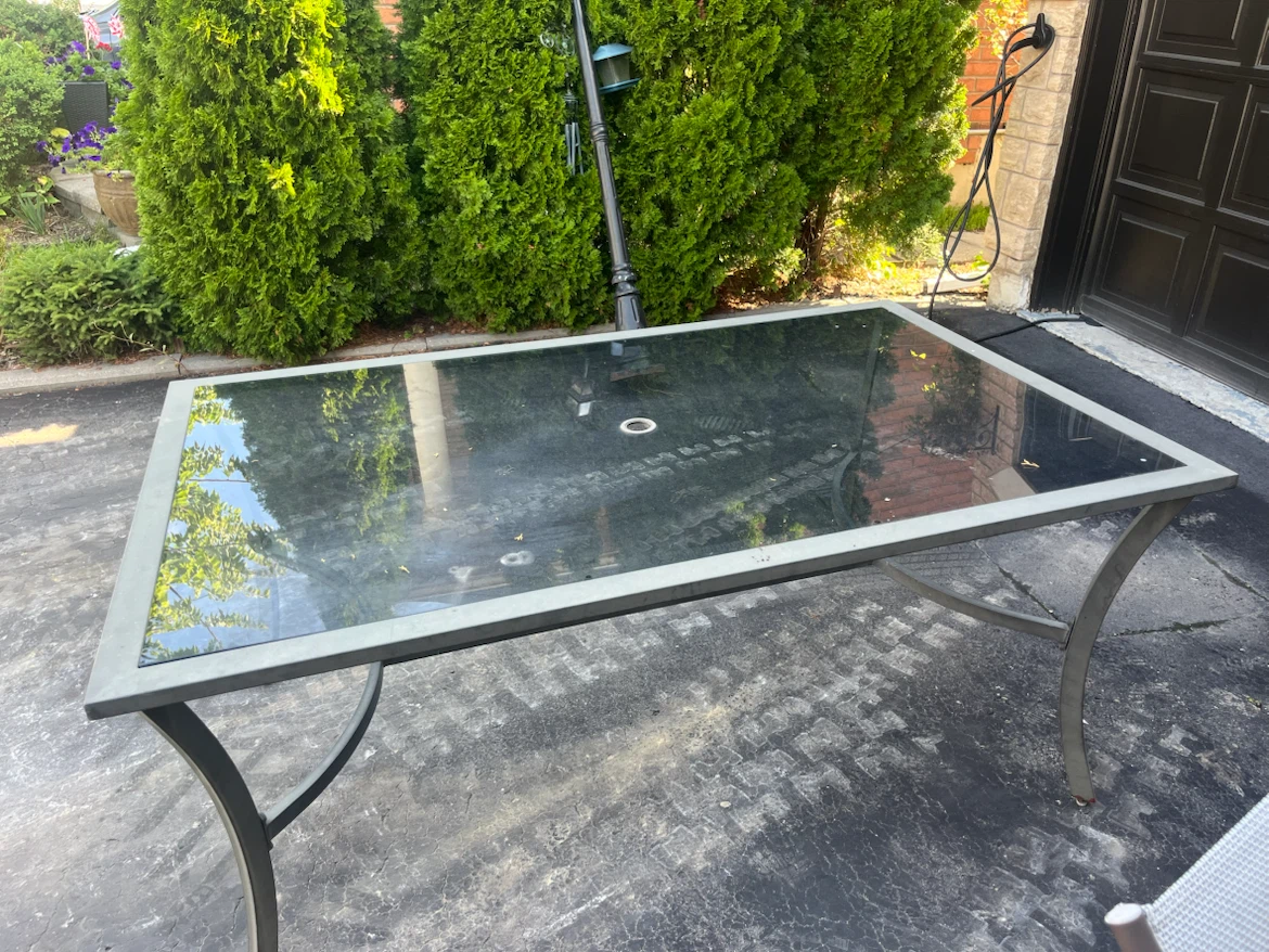 Outdoor patio dining set with glass table and chairs - photo 2