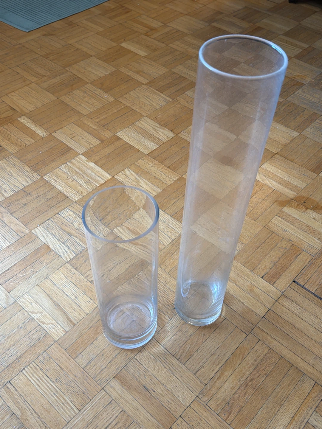 Set of 2 Clear Glass Cylinder Vases