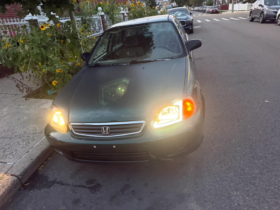 Green Honda Civic Sedan - photo 5