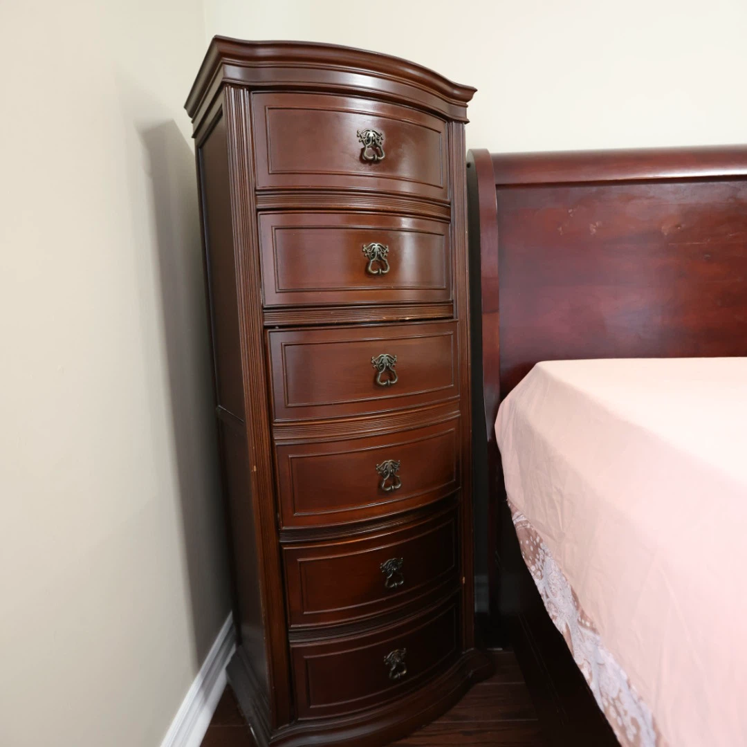 Bombay Company Chest of Drawers