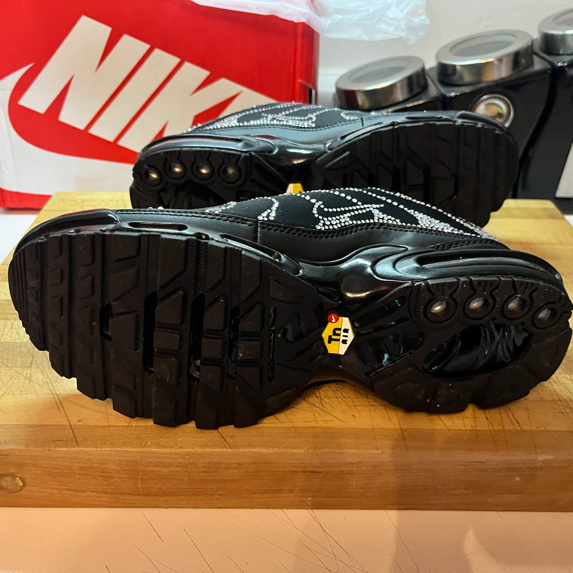 Nike Air Max Plus runners covered in Swarovski crystals - photo 4