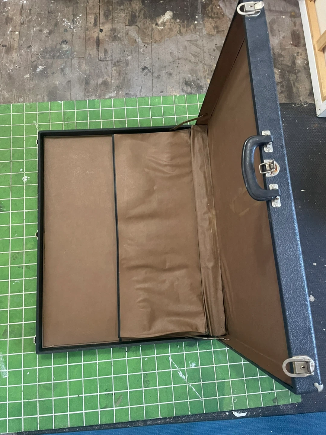 Vintage Black Briefcase in leather - photo 4