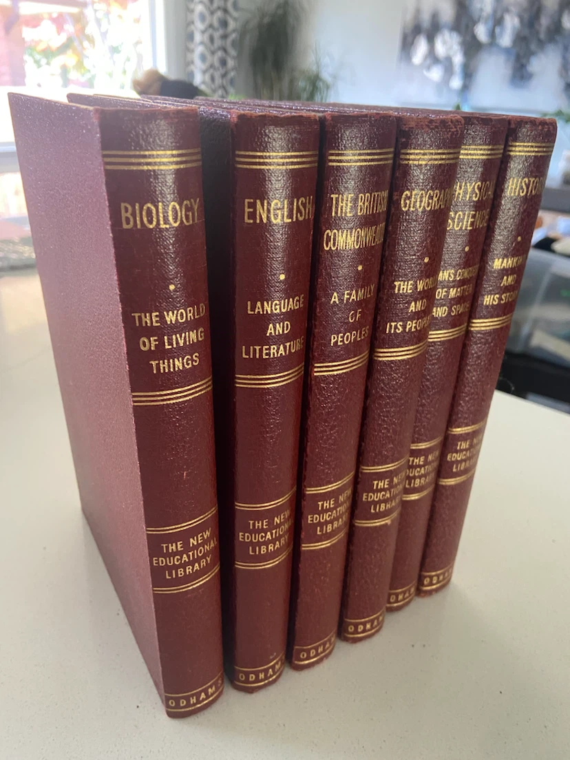 VINTAGE Odhams The New Educational Library 6-Volume Book Set - photo 4