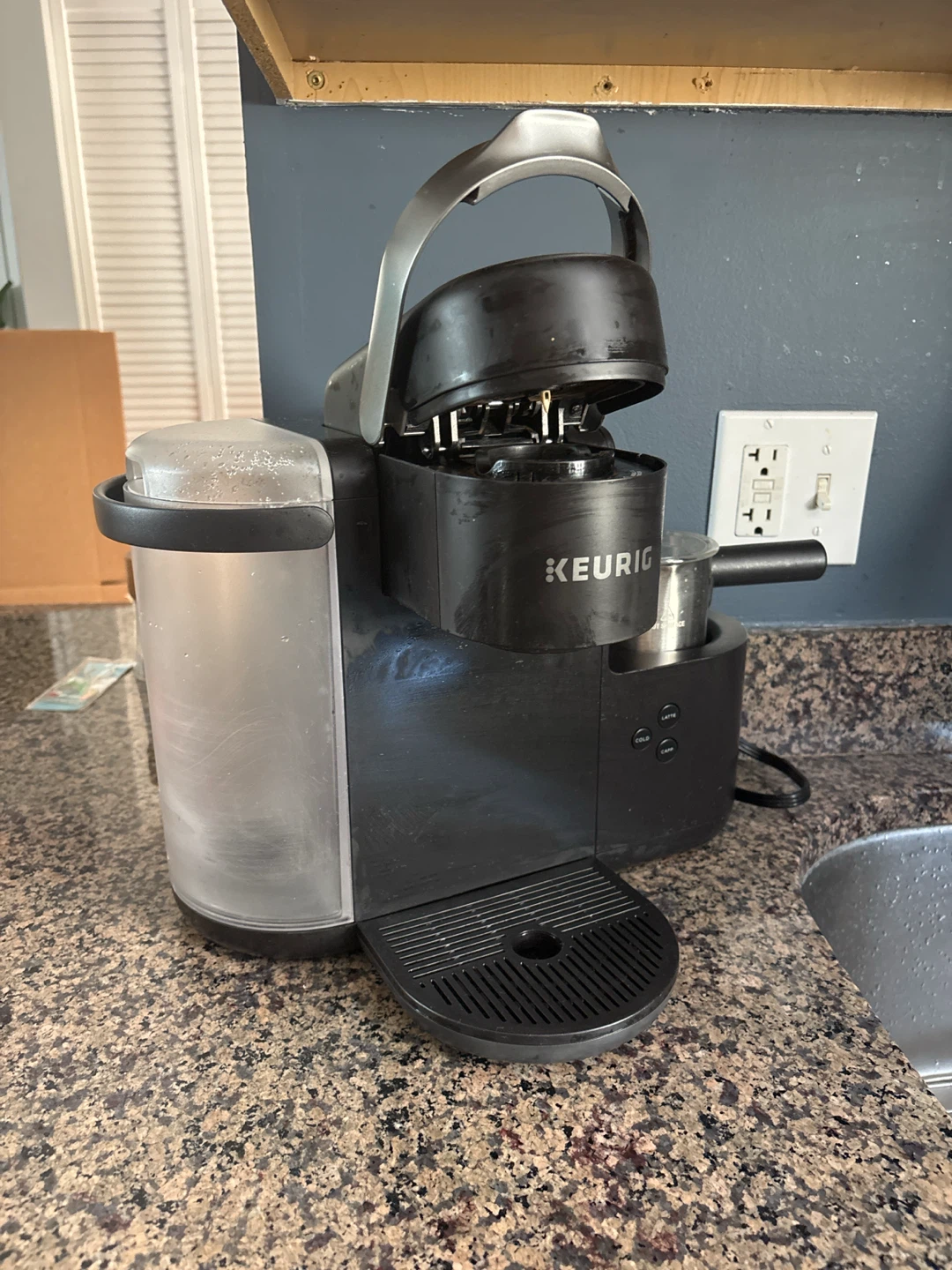 Keurig K-Cafe Single Serve Coffee Maker - photo 2