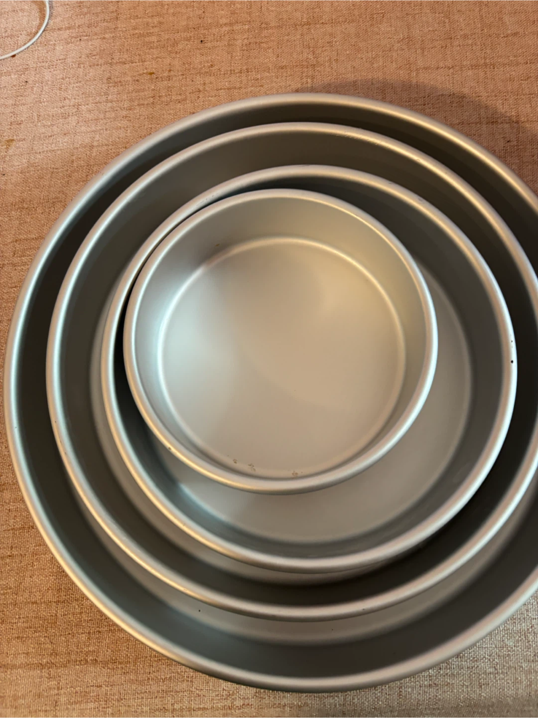 Set of 4 Round Cake Pans