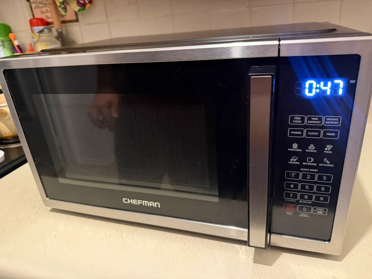 Chefman Countertop Microwave Oven 1.1 Cu. Ft. - photo 2