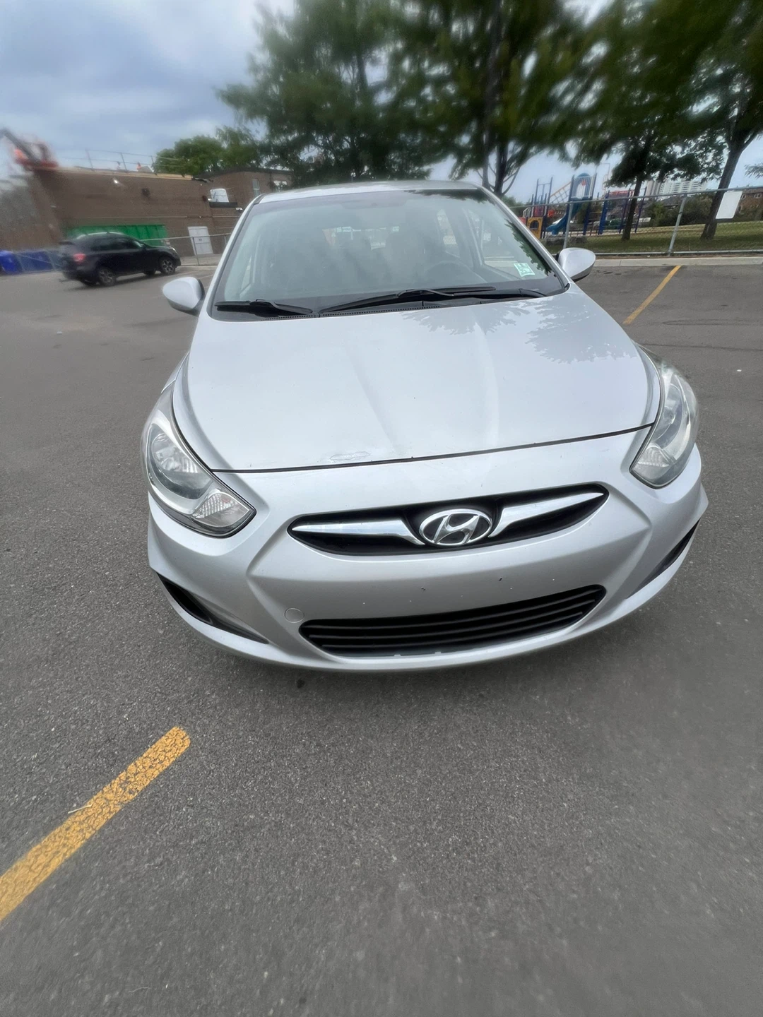 Hyundai Accent - photo 3