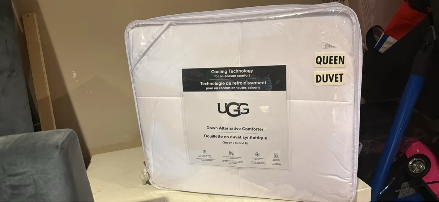 UGG Down Alternative Comforter - Queen