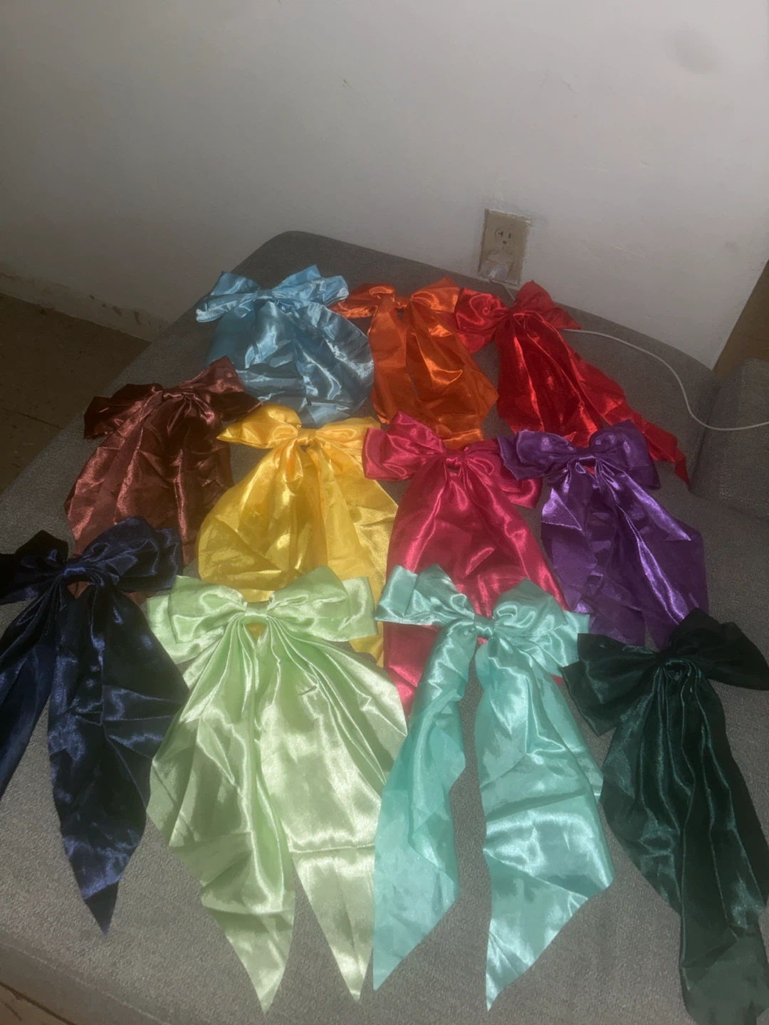 Set of 10 Large Satin Bows