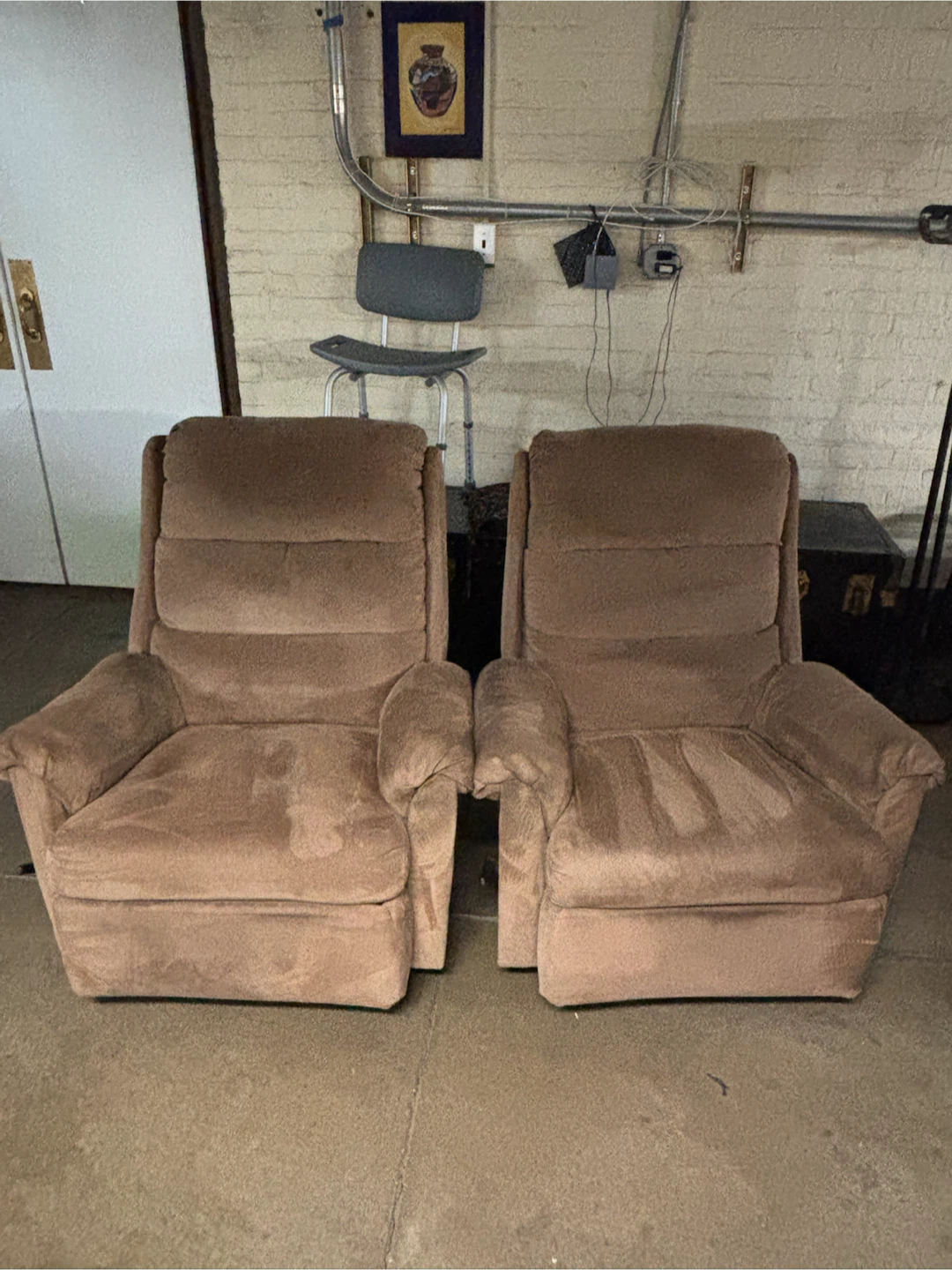 Tan Recliner Chair - photo 2