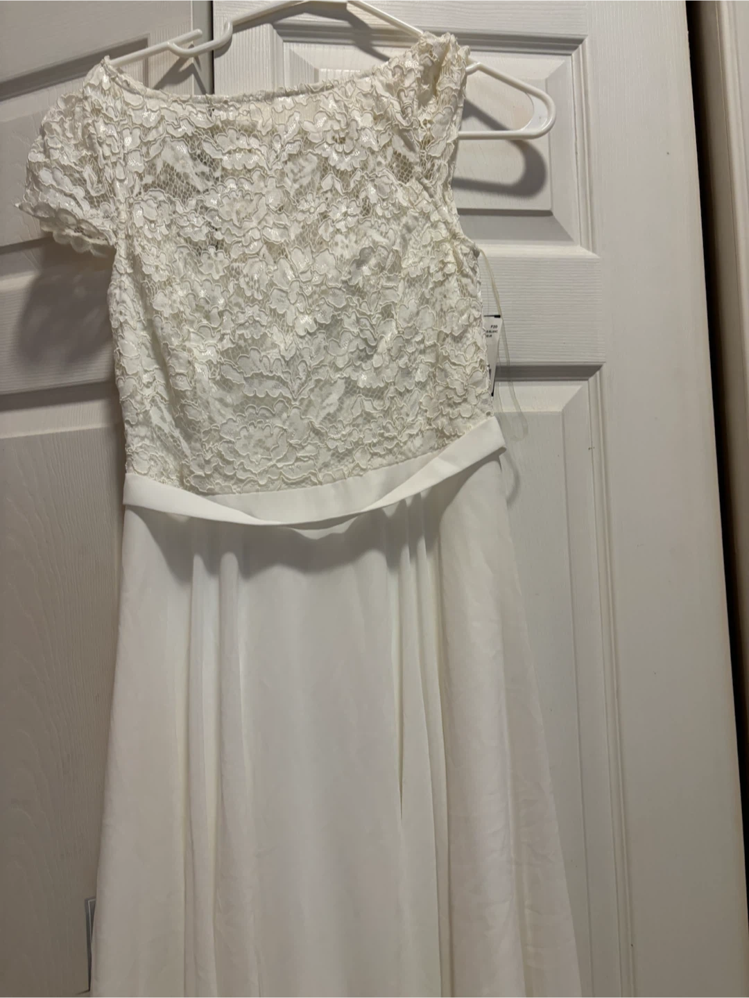 Le Château White Lace Cap Sleeve Dress Size 4