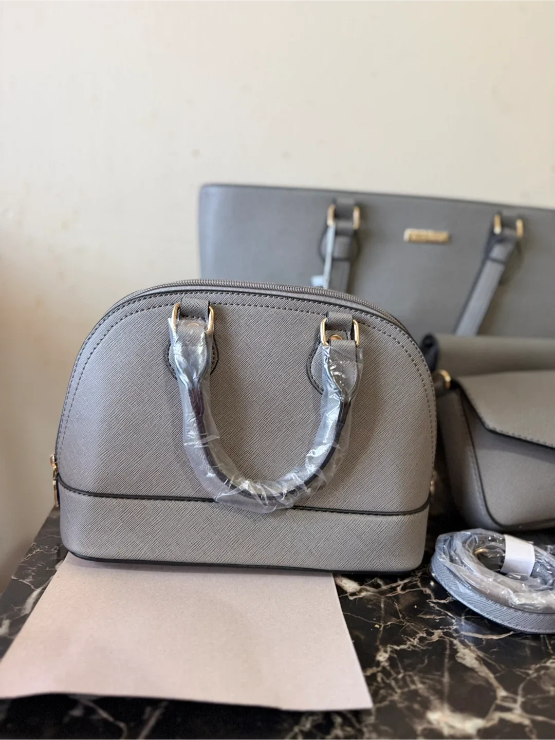 Gray 4-Piece Handbag Set -Bagsure - photo 2