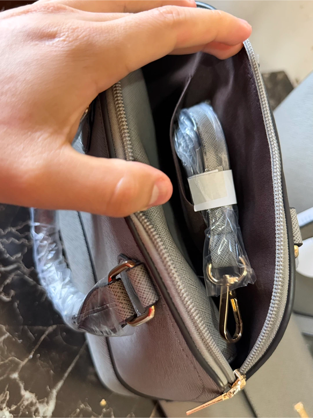 Gray 4-Piece Handbag Set -Bagsure - photo 5
