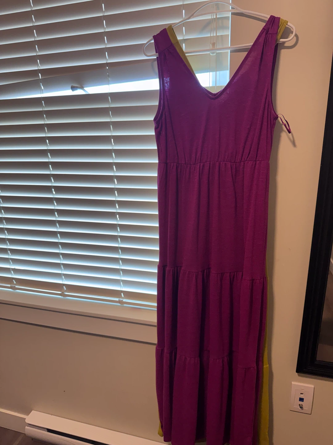 Maxi Dress 2 coolers size S/M . Both 20$