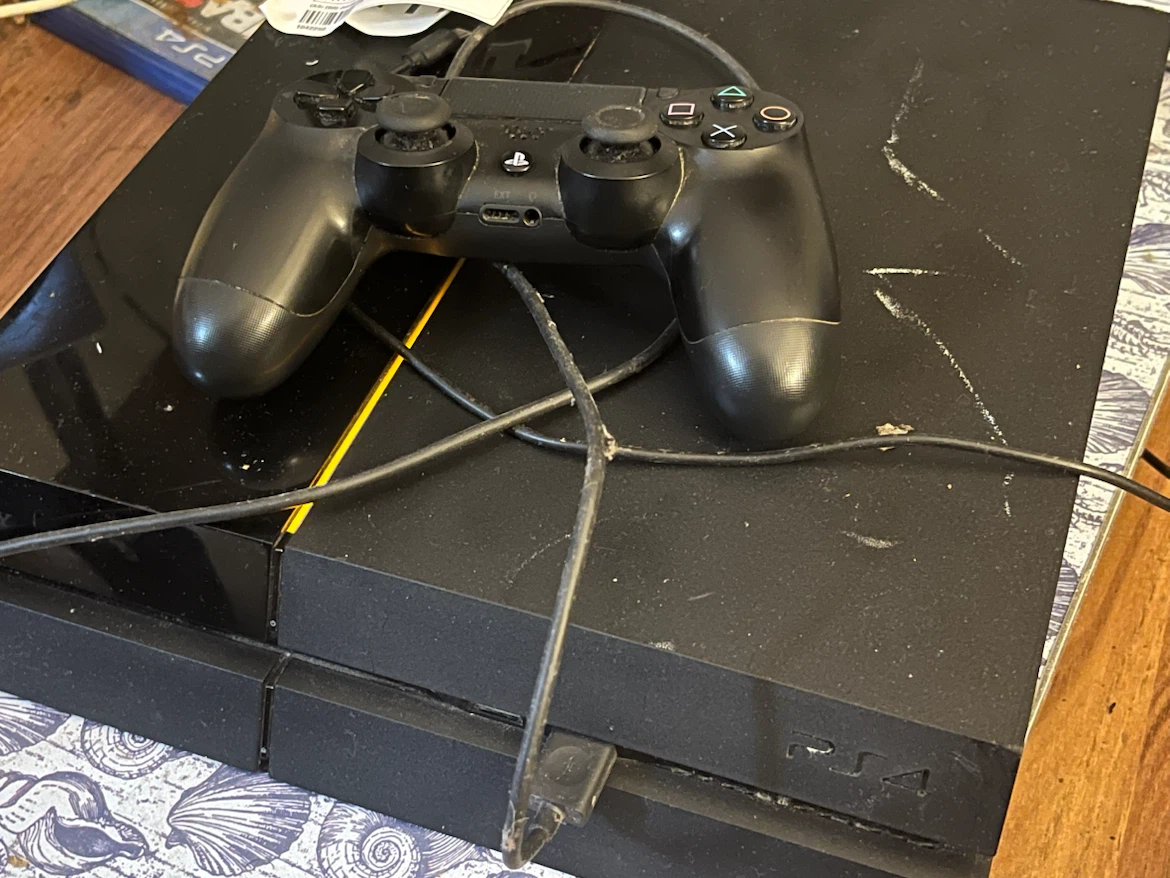 Sony PlayStation 4 (PS4) Console with Controller - photo 3