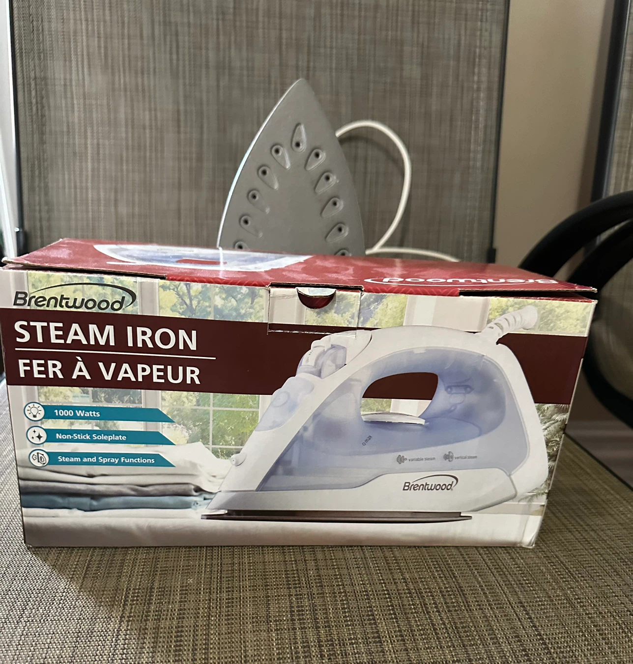 Brentwood Steam Iron - photo 3