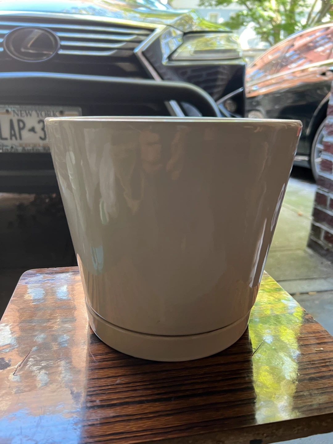 New Cream Ceramic Planter Pot with Saucer - photo 5