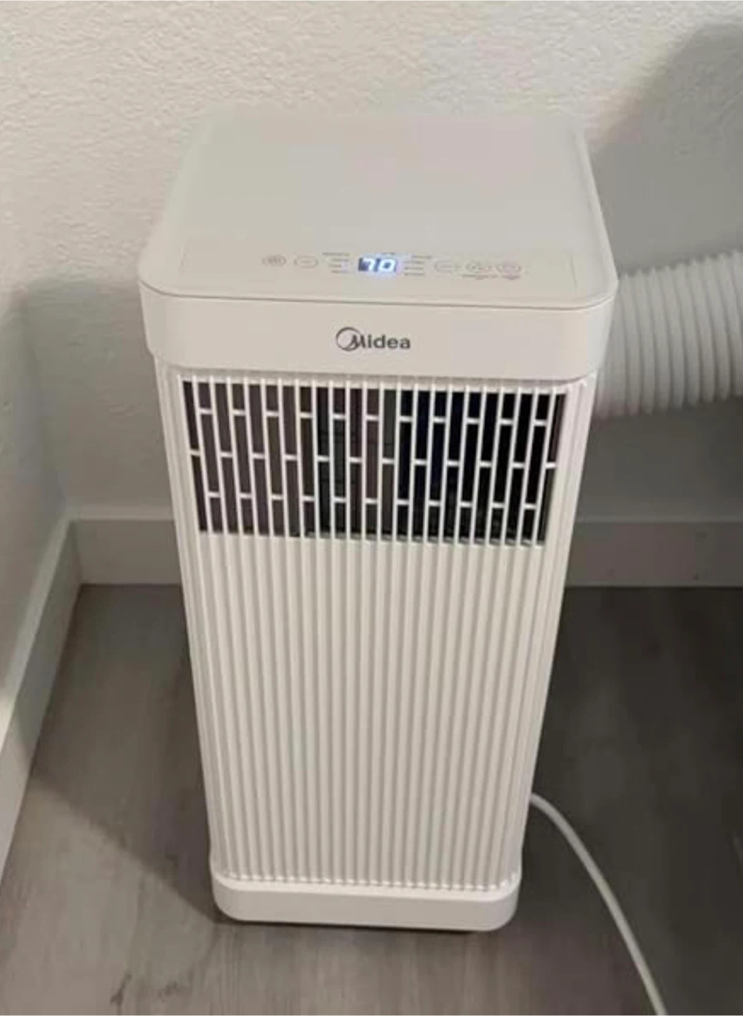 Midea Portable Air Conditioner - photo 2