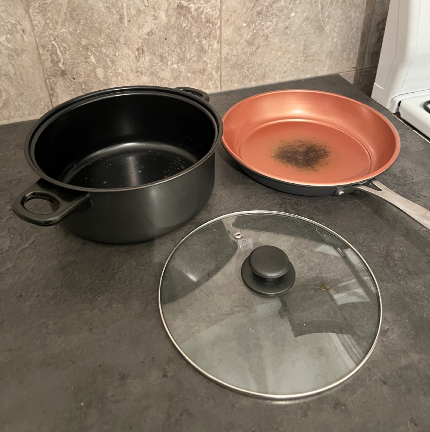 Cookware Bundle - Pot, Frying Pan & Lid - photo 5