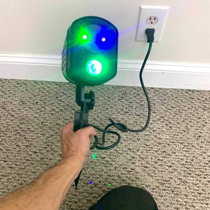 Outdoor Laser Light Projector LED Holiday Yard Lighting
