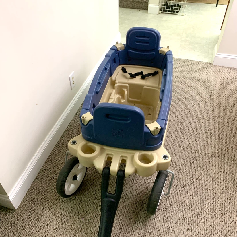 Kids Wagon Pull Ride On Toy Seatbelt Cup Holders Outdoor Toys - photo 3