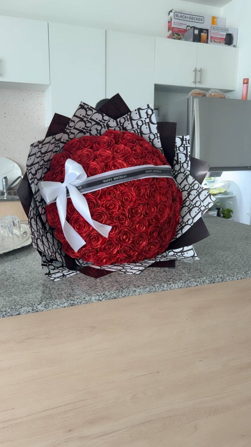 Red Rose Bouquet with 'Happy Birthday' Ribbon - photo 4