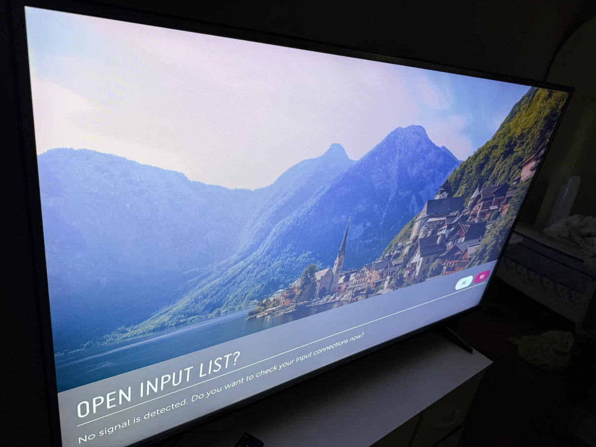 LG Smart TV - photo 2