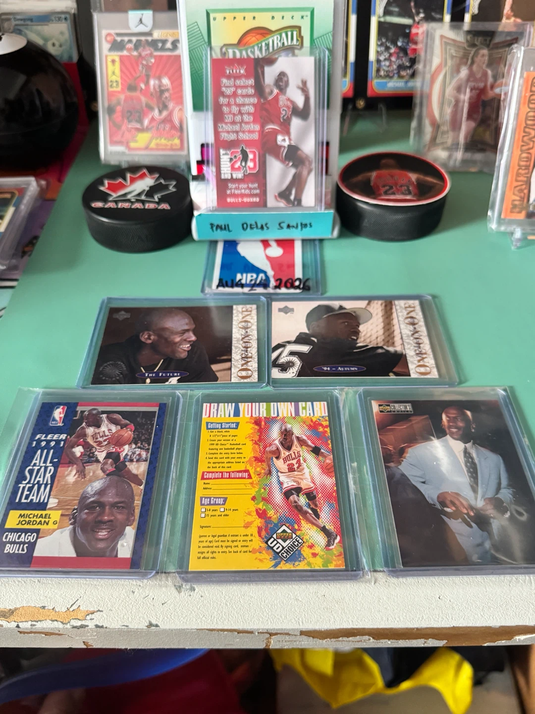 Michael Jordan & Chicago Bulls Trading Card Lot