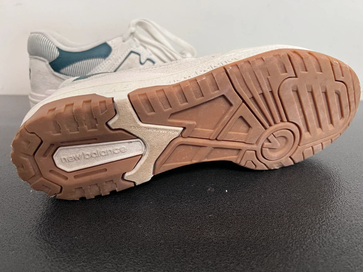 New Balance 550 Women’s Size 8 – White/Teal - photo 5