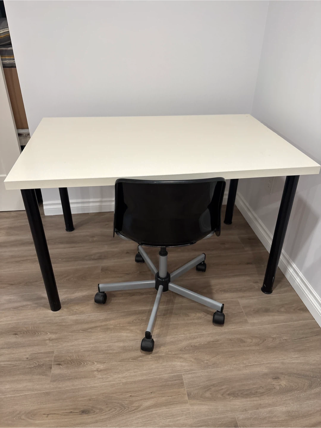 White Desk with Black Legs - photo 2