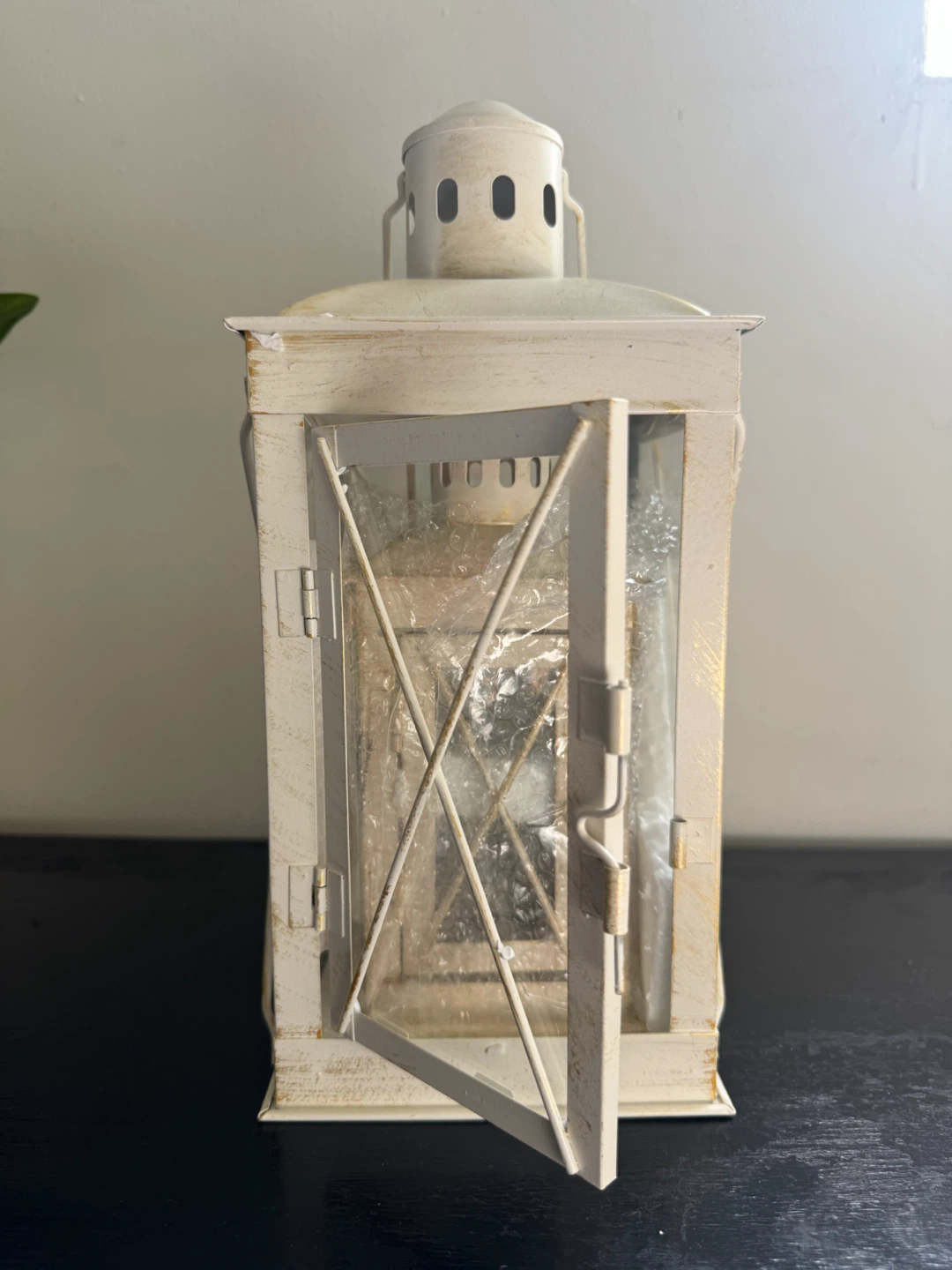 Set of 2 White Vintage Style Lanterns