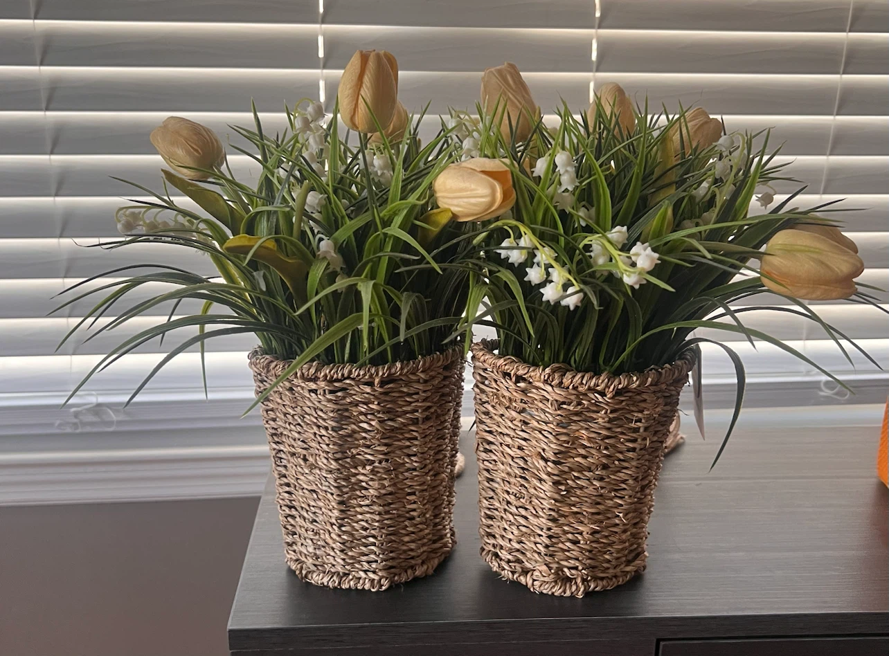 Set of 2 Faux Tulip and Lily of the Valley Arrangements - photo 2