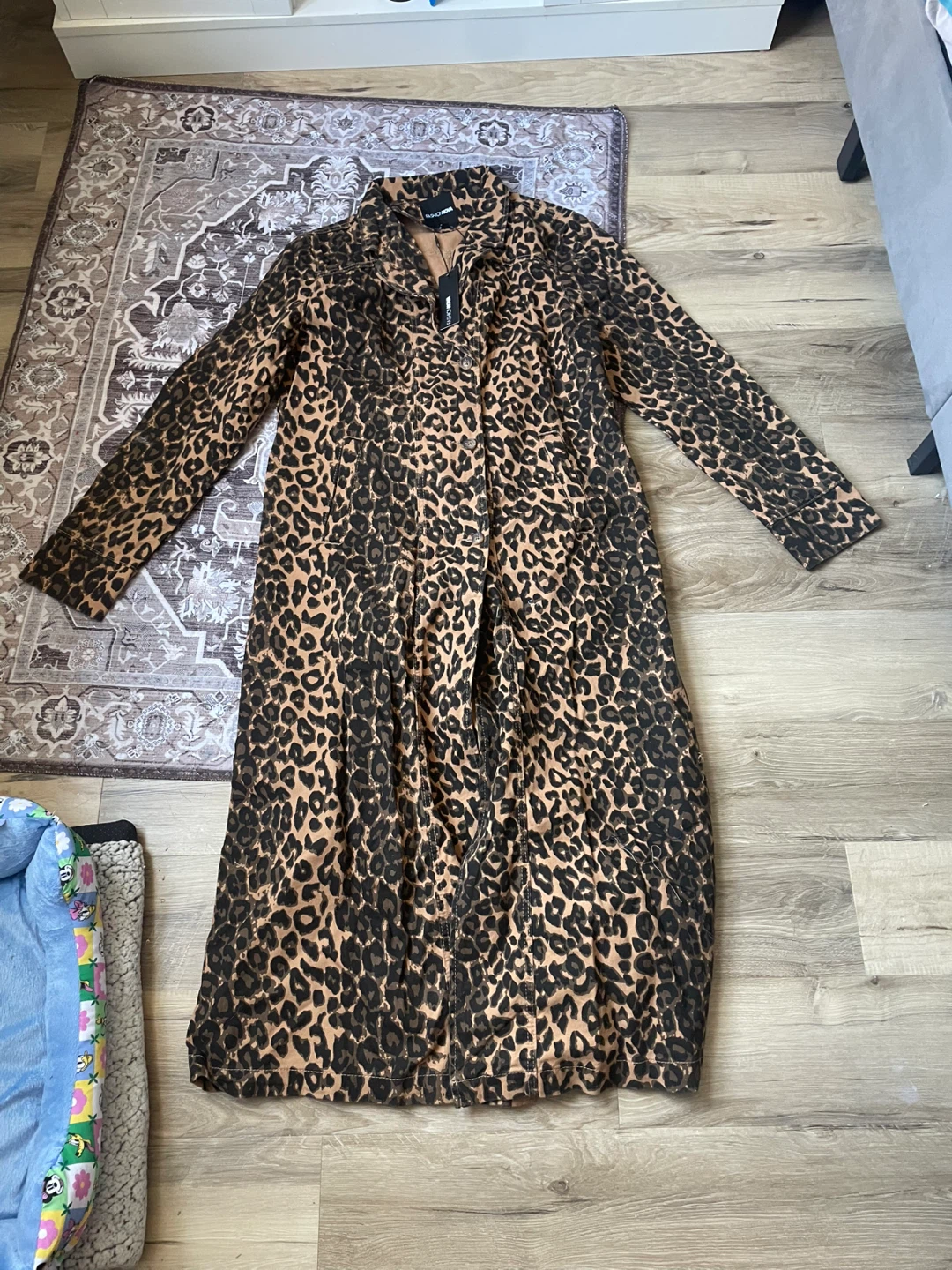Fashion Nova Leopard Print Denim Jacket XL